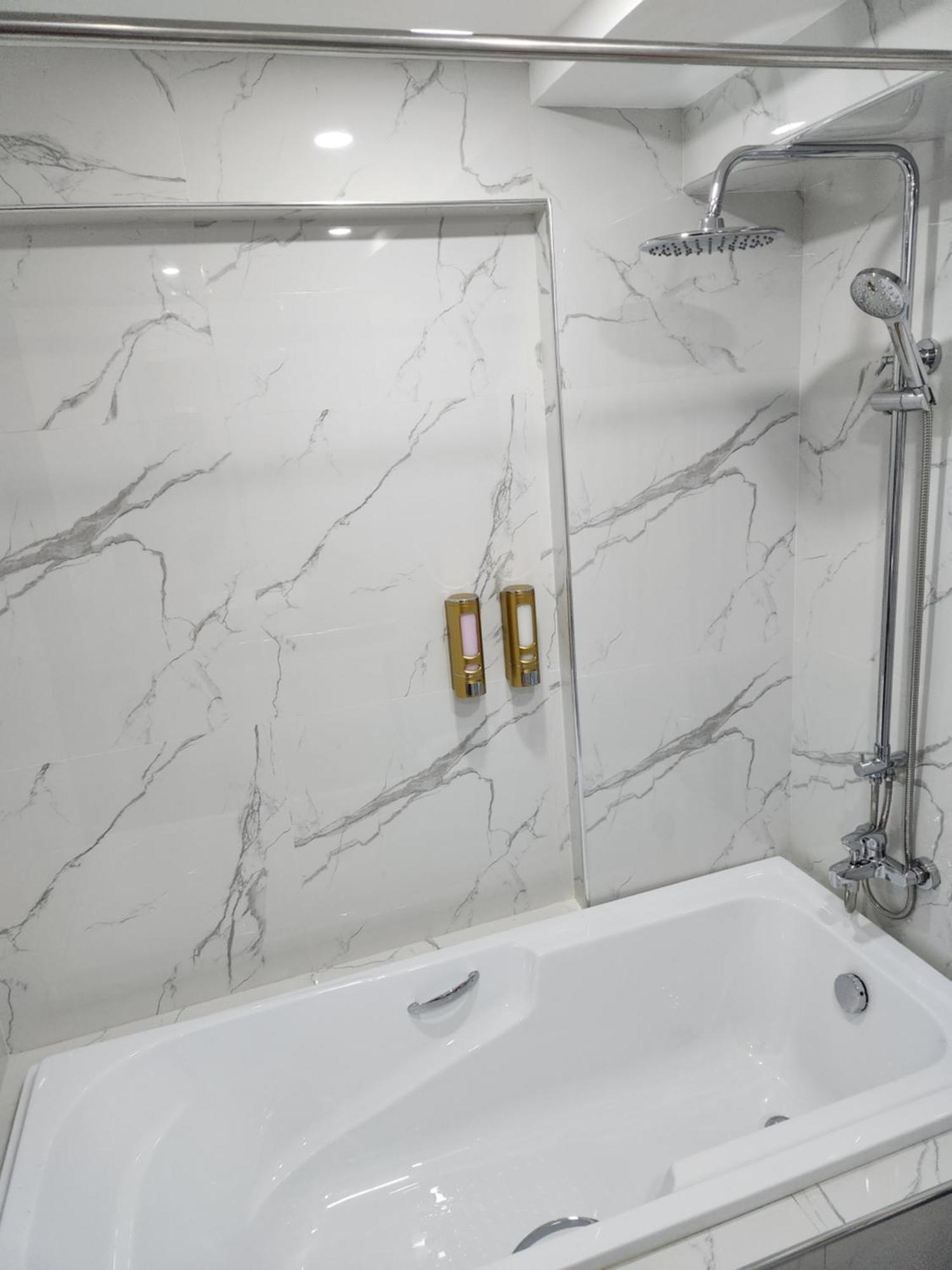 Condo Azur Suites B207 Near Airport, Netflix, Stylish, Cozy With Swimming Pool Lapu-Lapu City Eksteriør billede
