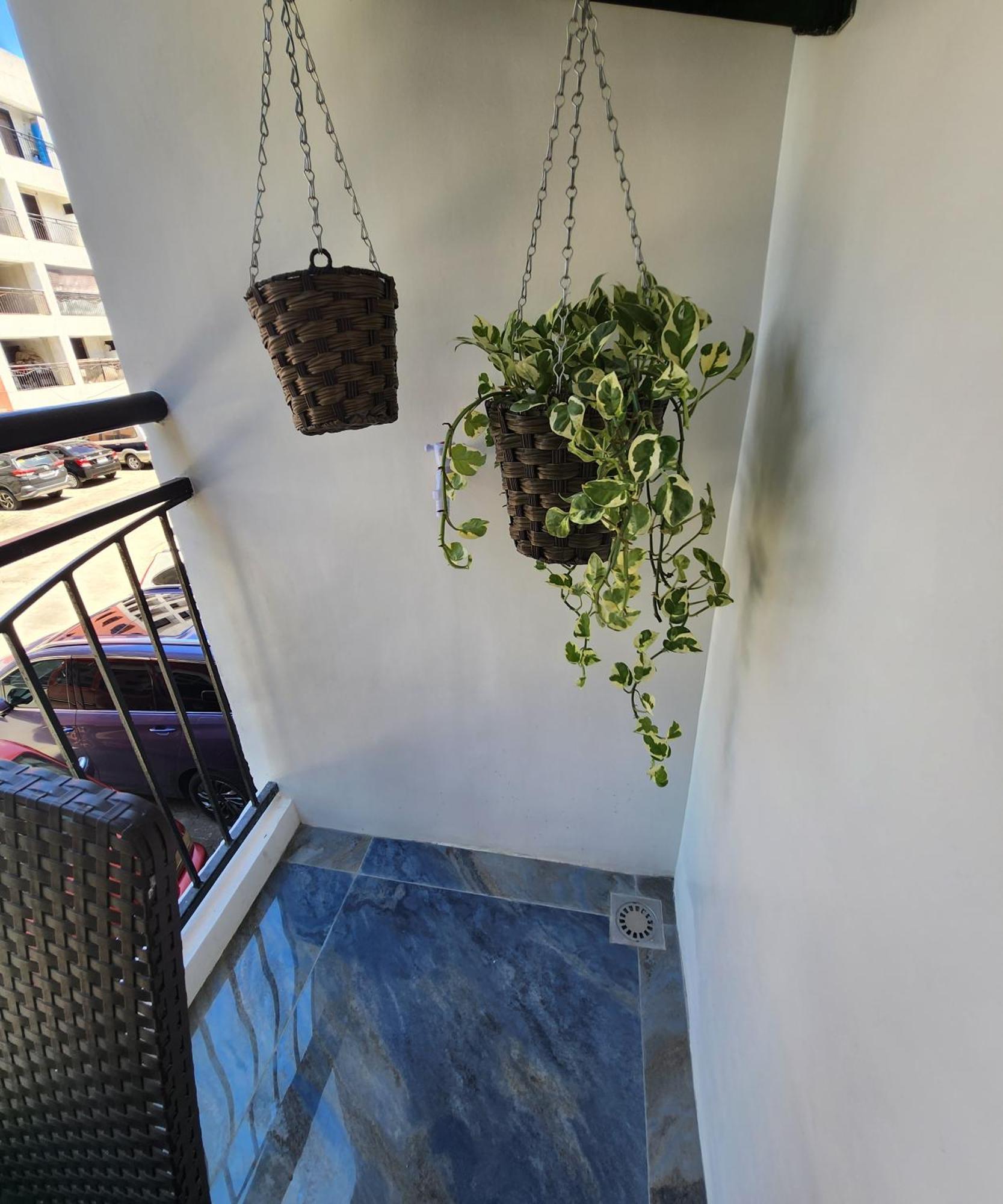 Condo Azur Suites B207 Near Airport, Netflix, Stylish, Cozy With Swimming Pool Lapu-Lapu City Eksteriør billede