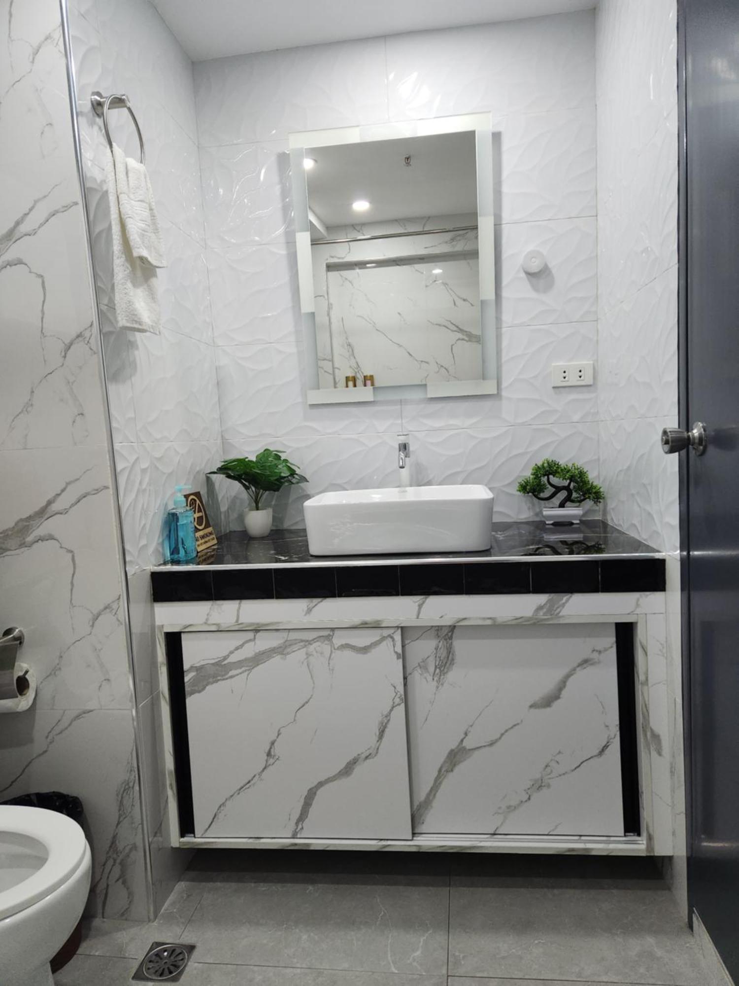 Condo Azur Suites B207 Near Airport, Netflix, Stylish, Cozy With Swimming Pool Lapu-Lapu City Eksteriør billede