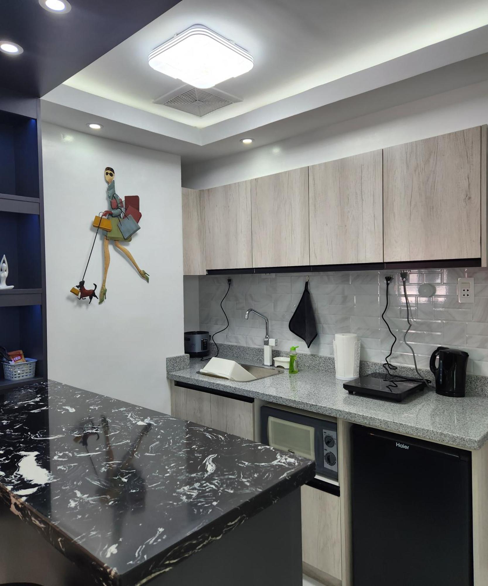 Condo Azur Suites B207 Near Airport, Netflix, Stylish, Cozy With Swimming Pool Lapu-Lapu City Eksteriør billede
